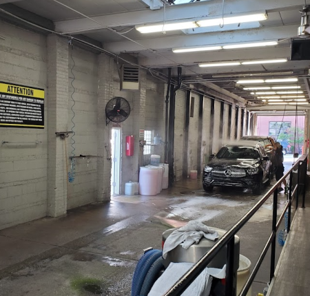 Glitz Car Wash - 2452 N Clybourn Ave, Chicago, Il